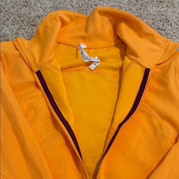 Mango dream luxtreme jacket- size 6! - Picture 2 of 9